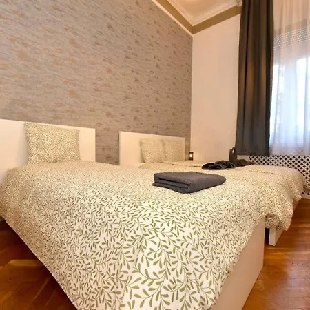 Váci 25 Apartamento *
