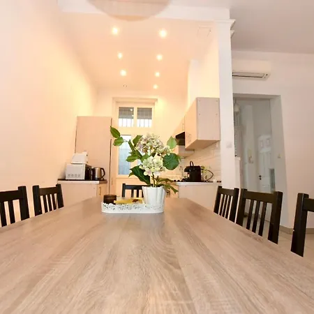 Apartamento Váci 25